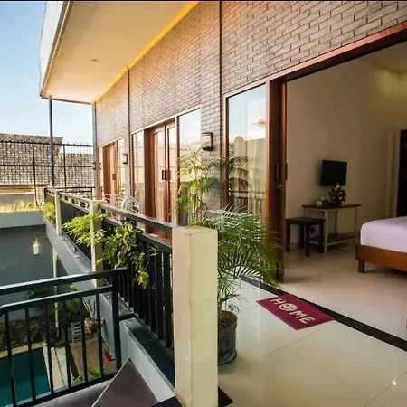 Canggu Ocean House/Blue. By Walk To The Beach!