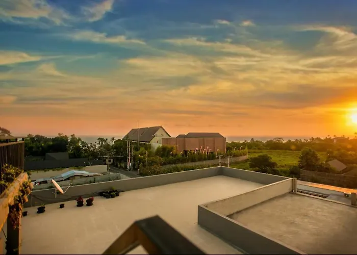 Ocean House/blue. By Walk To The Beach! Canggu (Bali)